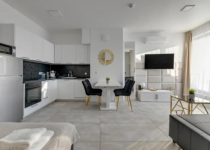 Granaria By Blue Mandarin